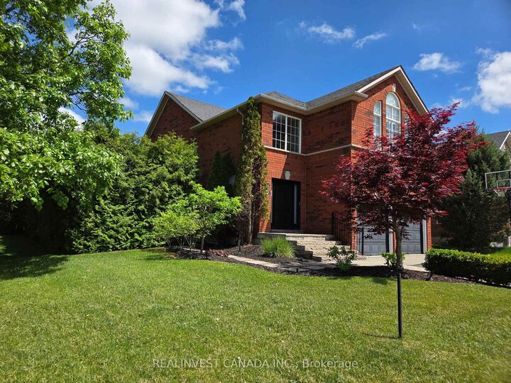 Property Photo: 84 Worthington Avenue ON L4E 3X1