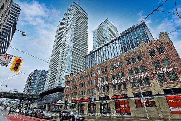 Property Photo:  19 Bathurst Street 2006  ON M5V 0N2 