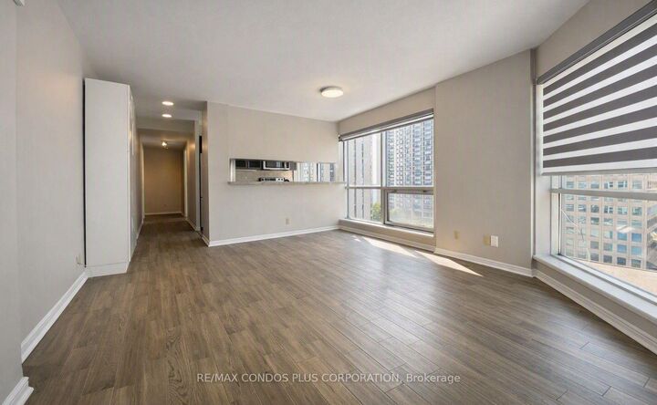 Property Photo:  10 Queens Quay W 1211  ON M5J 2R9 
