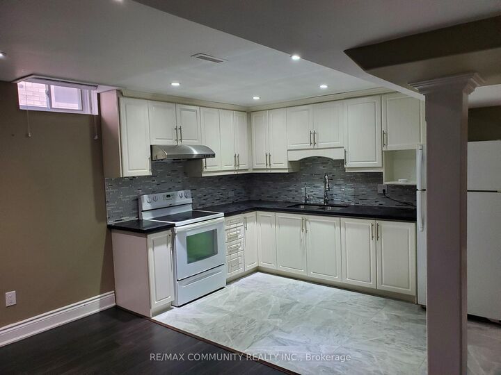 Property Photo:  27 Karen Miles Crescent Basement  ON L3S 1Z6 
