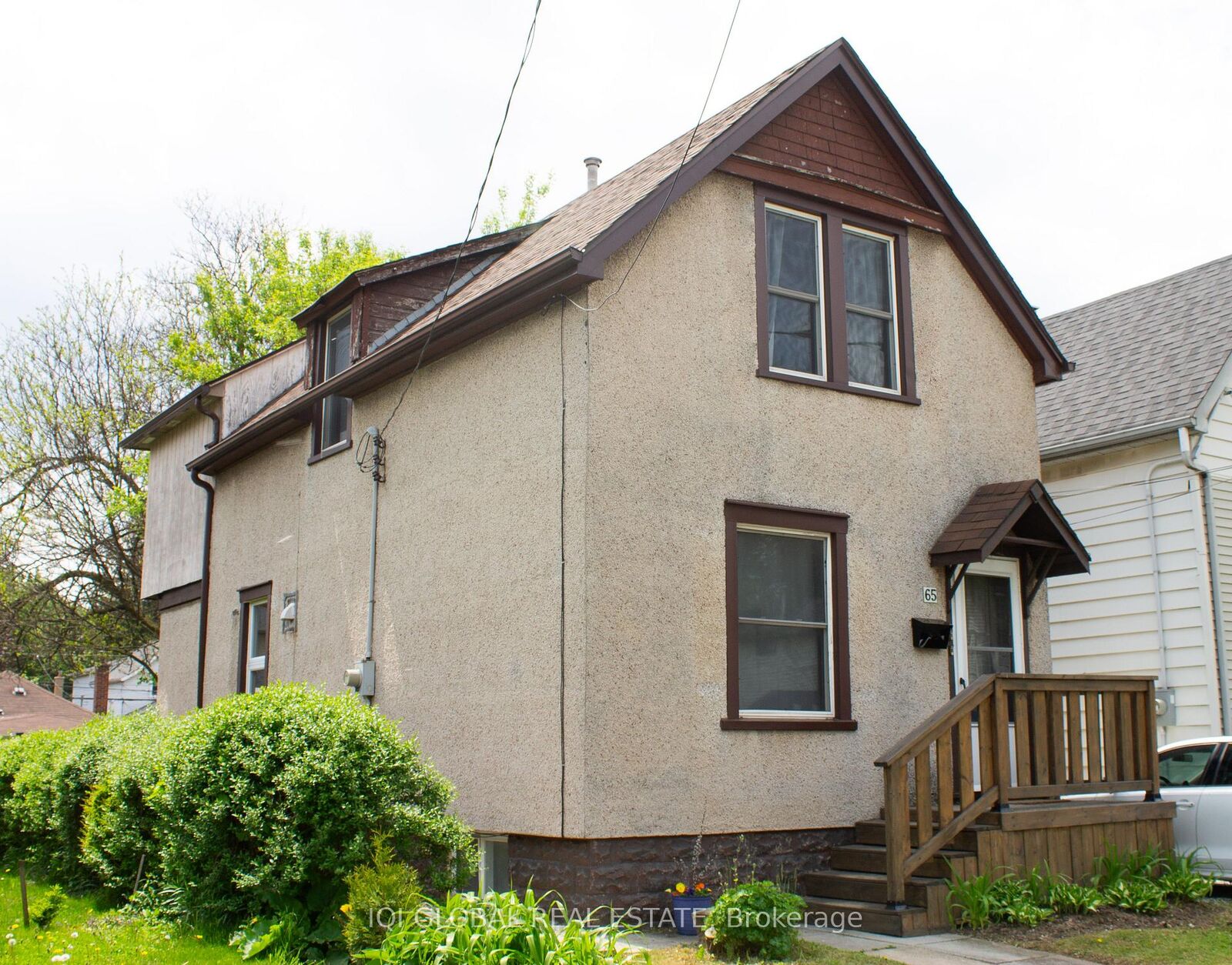 Property Photo:  65 Holmes Avenue  ON L8S 2K8 