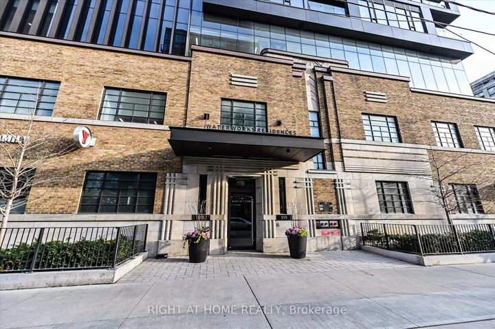 Property Photo:  505 Richmond Street W 733  ON M5V 1Y3 