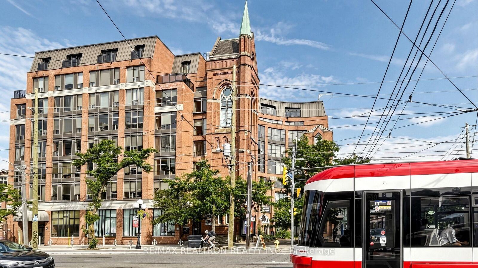 Property Photo:  456 College Street 806  ON M6G 4A3 