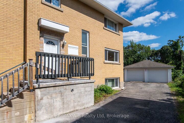 Property Photo: 727 Frederick Street ON N2B 2B3