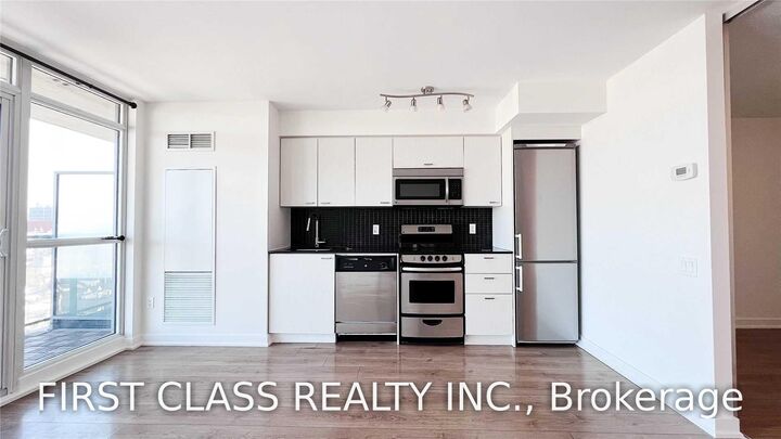 Property Photo:  78 Tecumseth Street 1211  ON M5V 0A9 