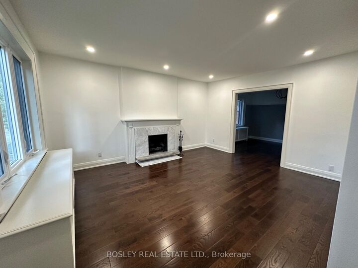 Property Photo:  229 Manor Road E 2  ON M4S 1R9 