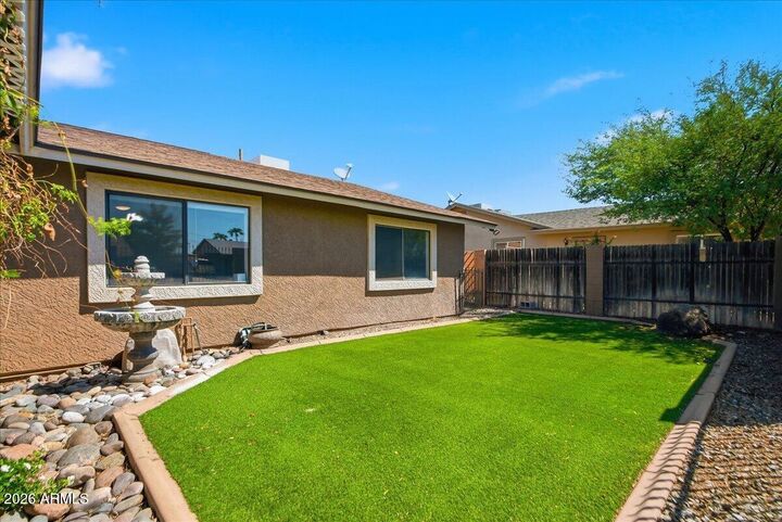 Property Photo: 686 W 22nd Avenue AZ 85120