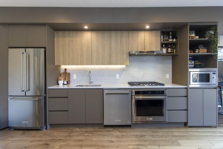 Property Photo: 38362 Buckley Avenue 610 BC V8B 0J8