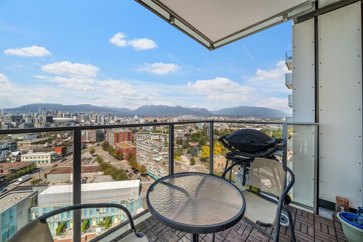 Property Photo:  285 E 10th Avenue 1911  BC V5T 0H6 