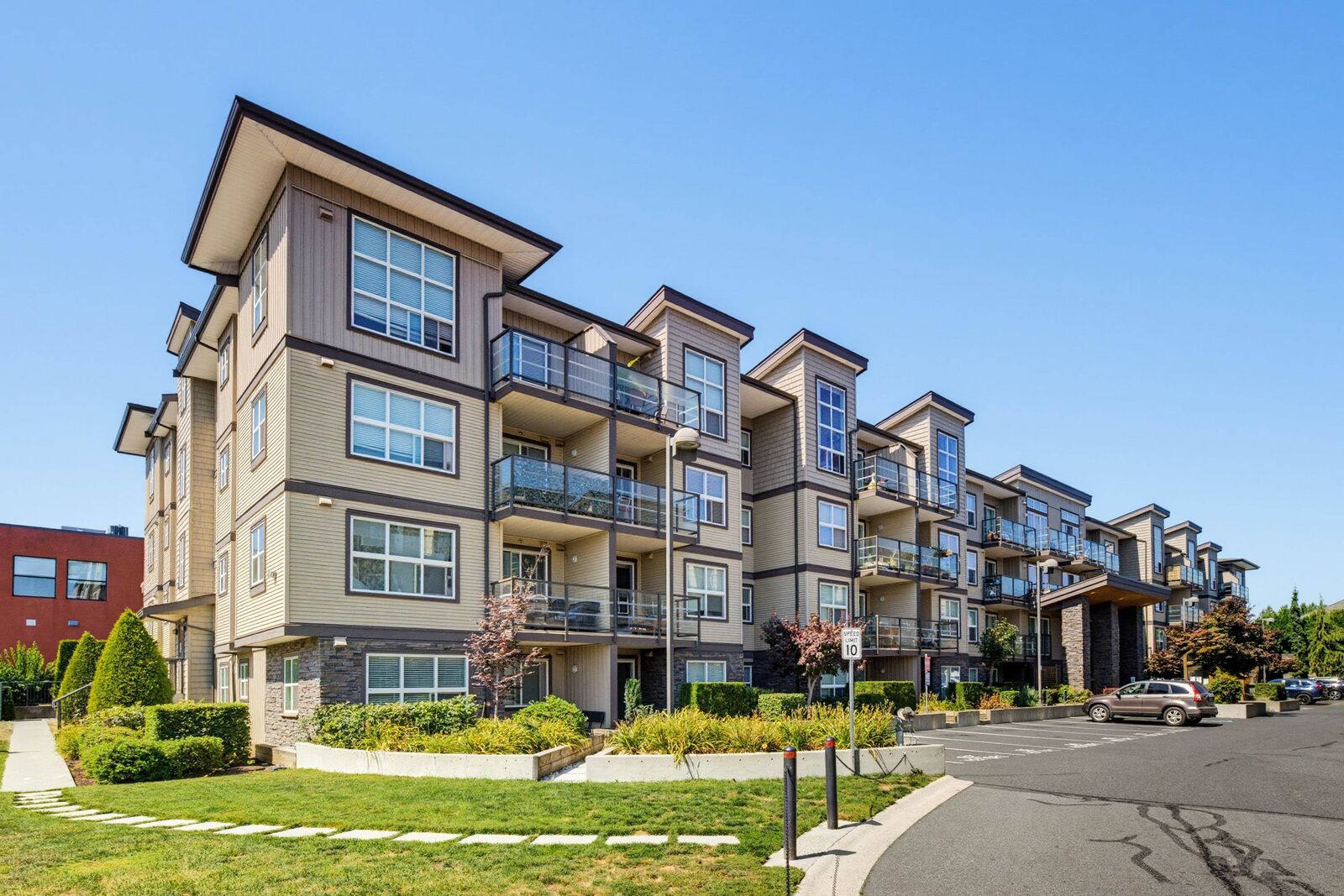 Property Photo:  30515 Cardinal Avenue 413  BC V2T 0A8 