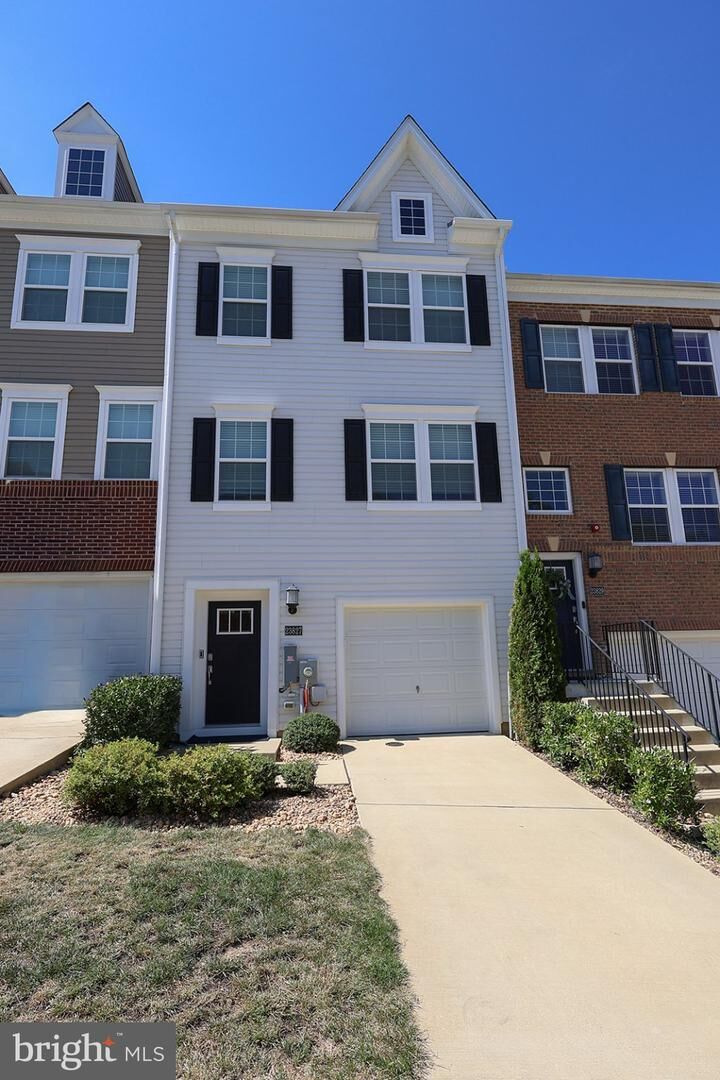 Property Photo: 23827 Myrtle Glen Way MD 20619