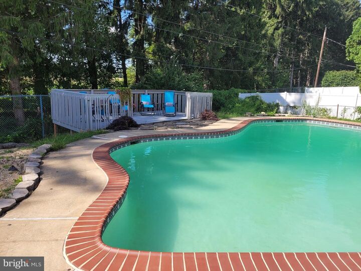 Property Photo:  2700 Royal  PA 17603 