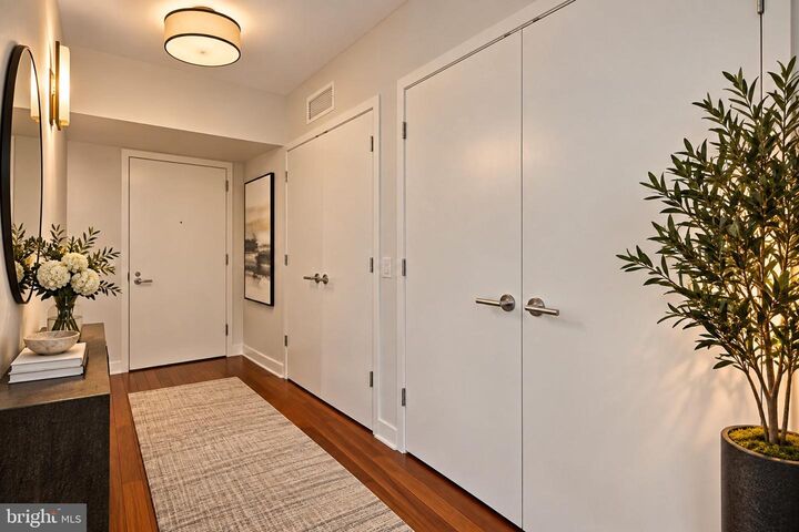Property Photo: 2101 Market Street 1702 PA 19103