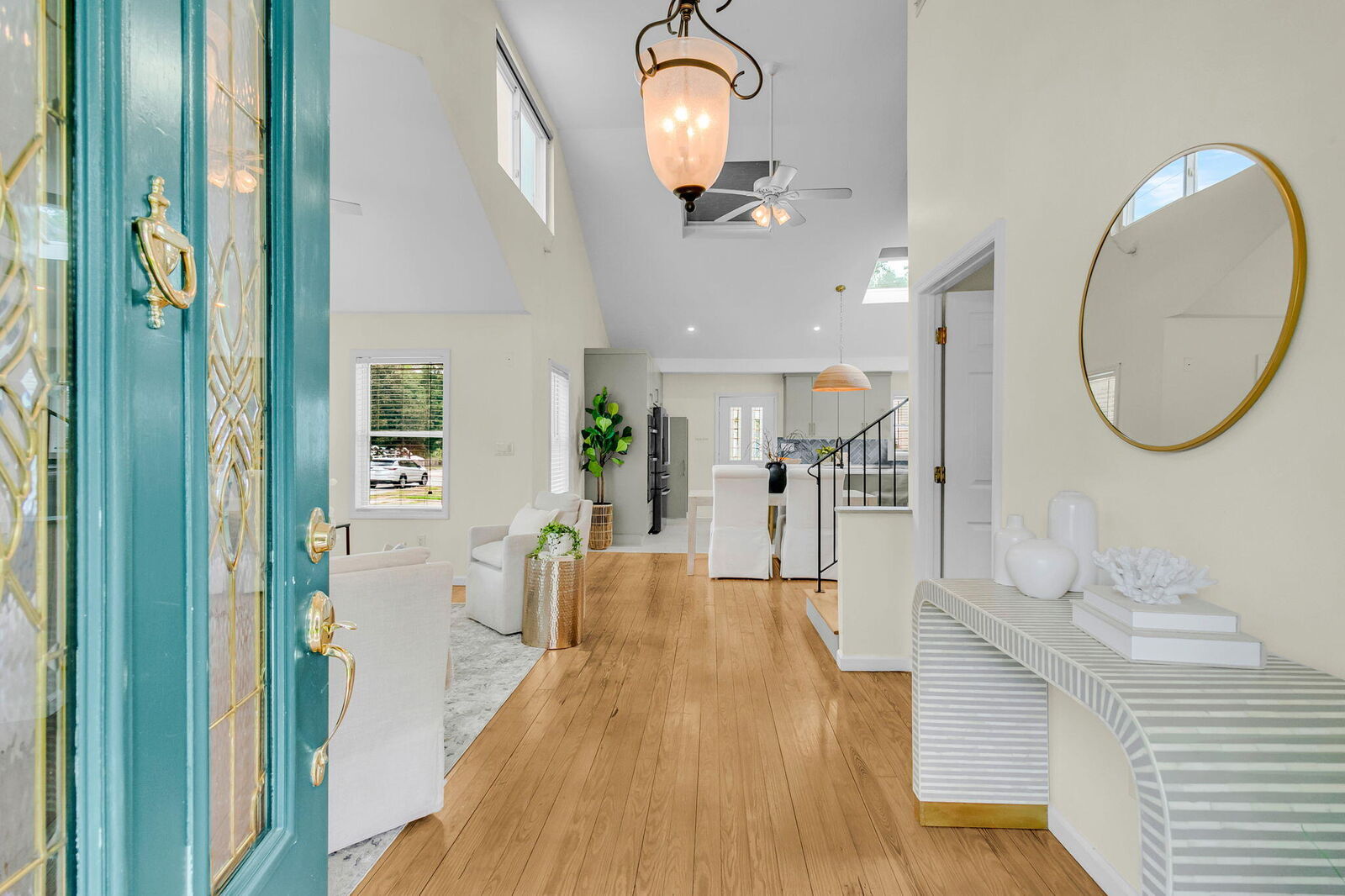 Property Photo: 4950 N Rhett Avenue SC 29405