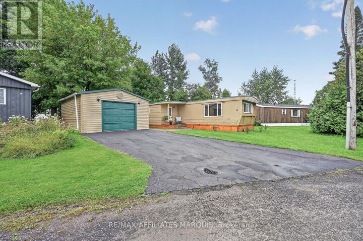 Property Photo:  14 Saddle Avenue  ON K7A 0J4 