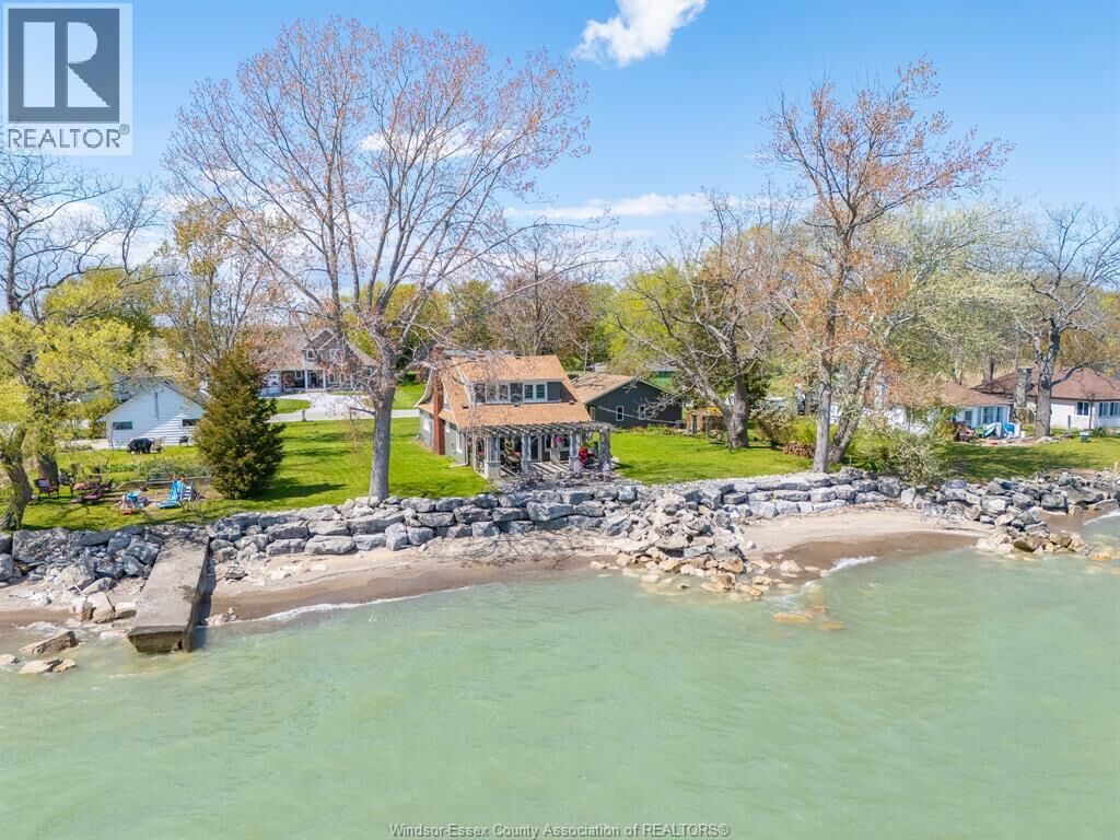 Property Photo: 1465 Heritage Road ON N9Y 2E6