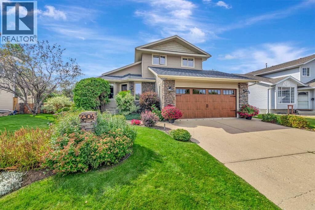 Property Photo:  2306 52A Avenue Close  AB T9V 2R5 