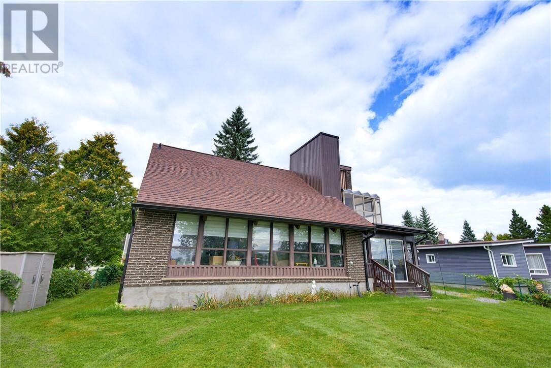 Property Photo:  2389 Desloges Road  ON P3G 1C6 