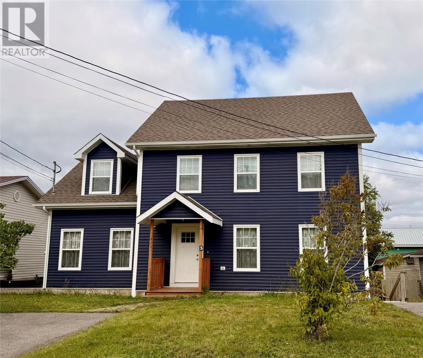 Property Photo:  3 Swan Avenue  NL A5A 1Y1 