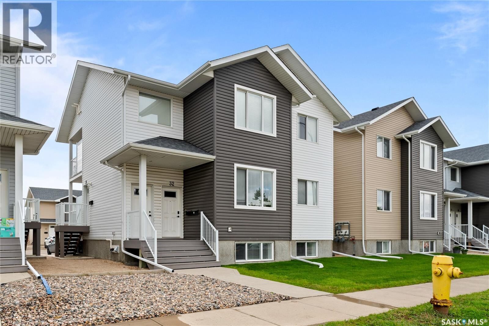 Property Photo:  33 4850 Harbour Landing Drive  SK S4W 0K9 