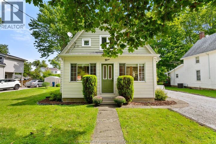 Property Photo:  9 Carlyle Street  ON N0P 2L0 