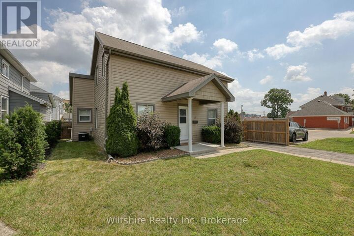 Property Photo: 52 Bidwell Street ON N4G 3T7