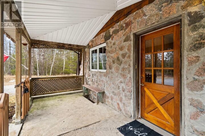 Property Photo: 797 Forest Lake Road ON L9R 1X6