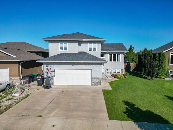 Property Photo: 43 Lakeview Drive MB R7B 4G9