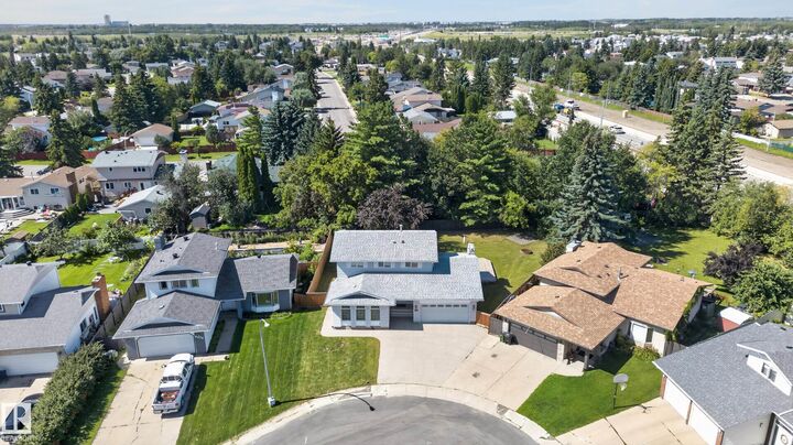 Property Photo:  8632 184 Street NW  AB T5T 1J9 