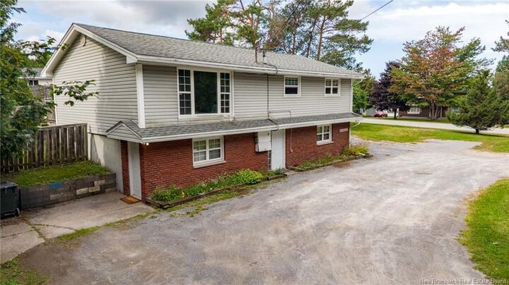 Property Photo:  6 Parkdale Avenue  NB E2E 3P1 