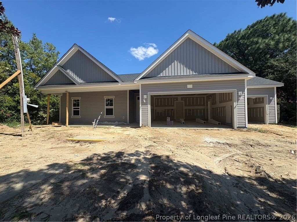 Property Photo:  1207 Wentworth Place  NC 28304 