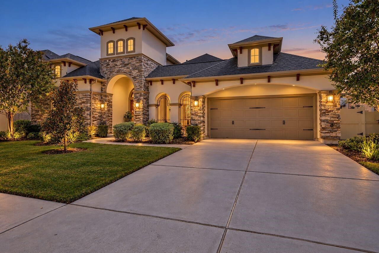 Property Photo:  10415 Roseate Skimmer  TX 77385 
