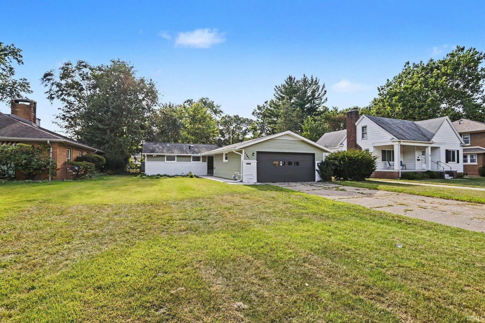 Property Photo:  1741 Kessler Boulevard  IN 46616-1904 