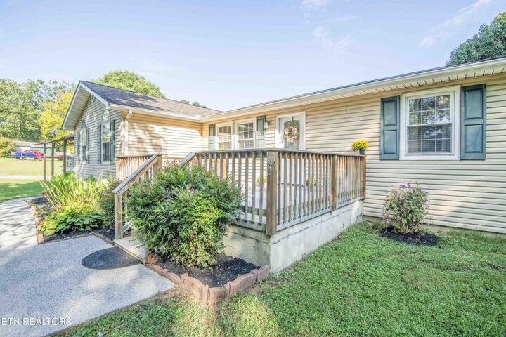 Property Photo: 285 Moody Hollow Rd TN 37931