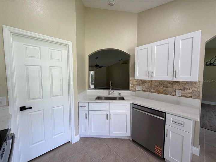 Property Photo: 1260 2nd Street FL 32763