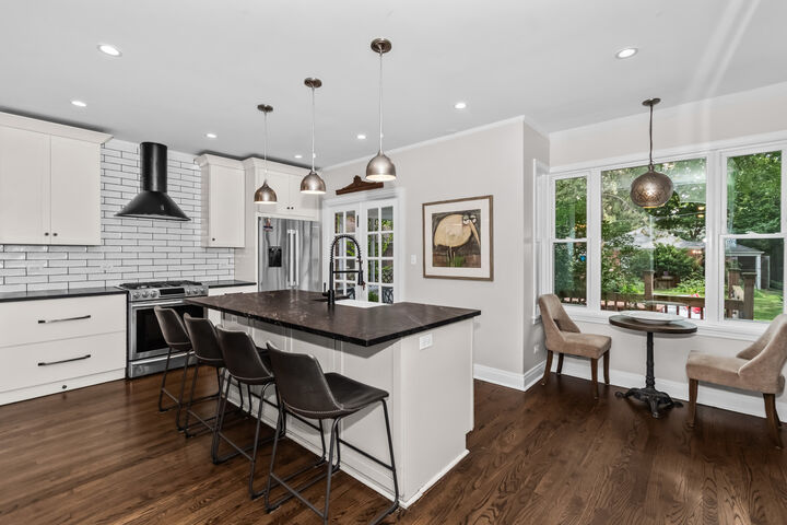 Property Photo:  415 Ashland Avenue  IL 60202 