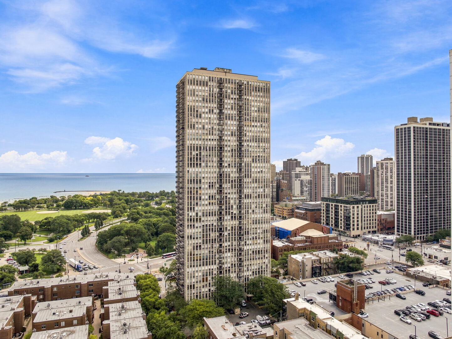 Property Photo:  1660 N La Salle Drive 2809  IL 60614 
