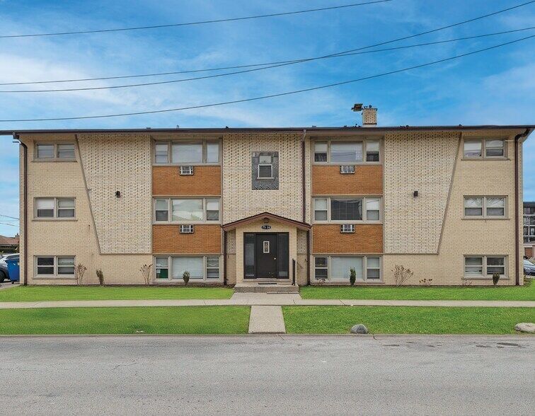 Property Photo:  7538 W Lawrence Avenue 1sw  IL 60706 