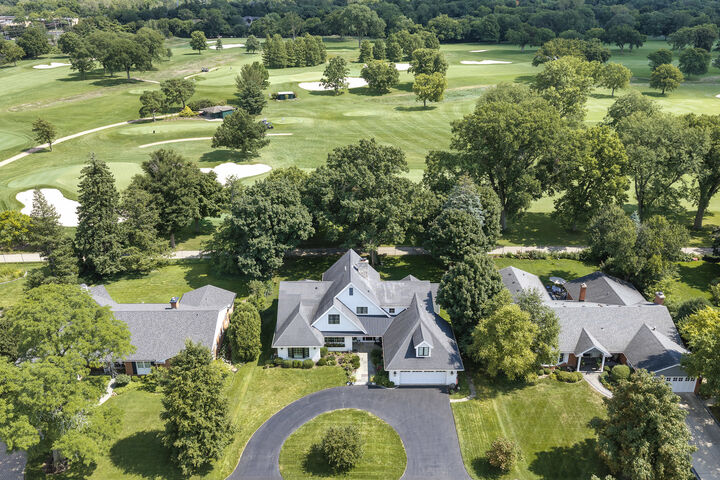 Property Photo:  1315 Somerset Drive  IL 60025 