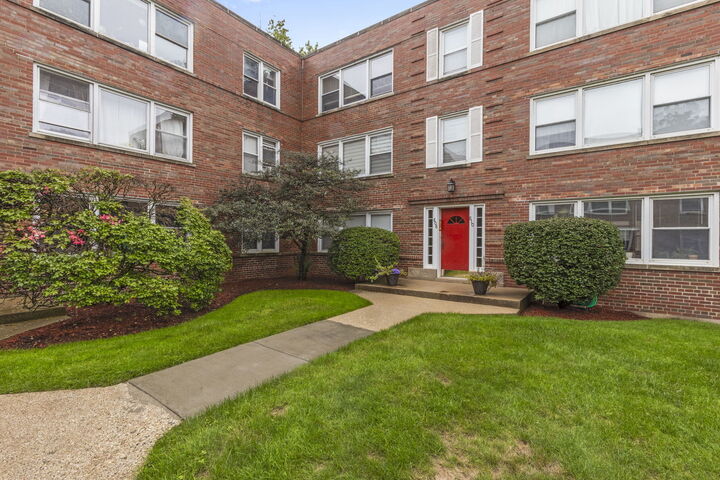 Property Photo: 808 Oakton Street 1 IL 60202