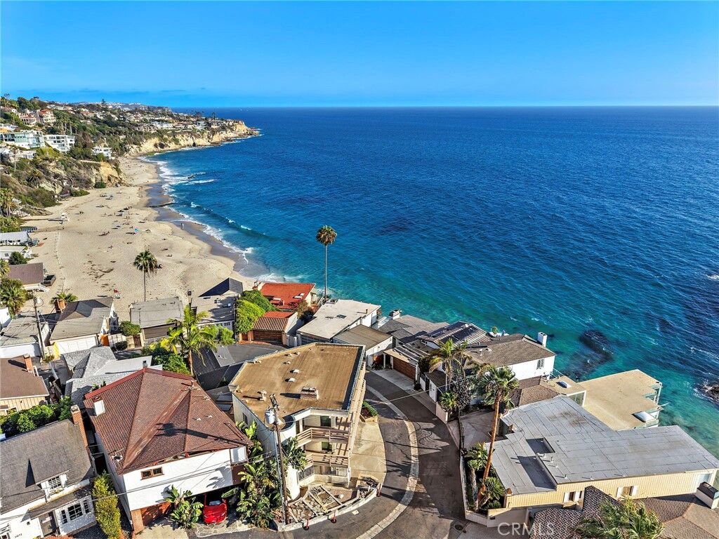 Property Photo:  31876 Circle  CA 92651 