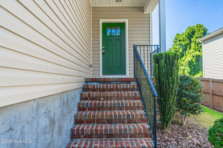 Property Photo:  540 W Connecticut Avenue  NC 28387 