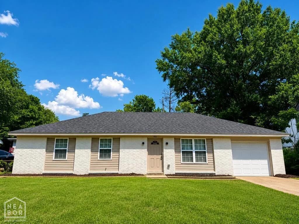 Property Photo:  408 Oxford Street  AR 72301 