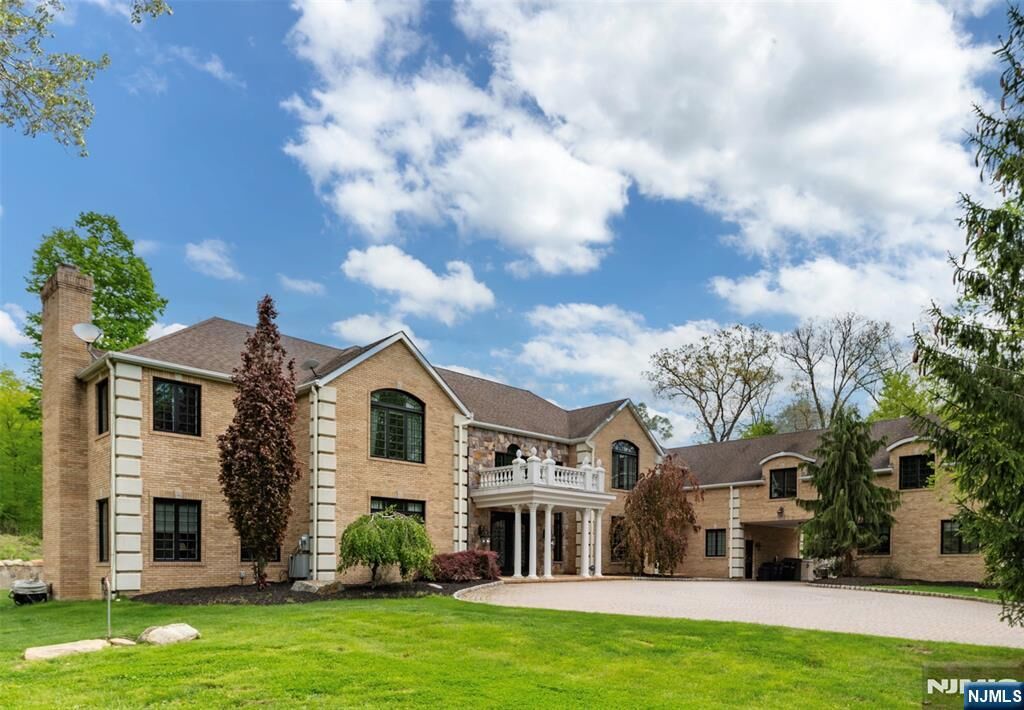 Property Photo: 305 Green Road NJ 07871