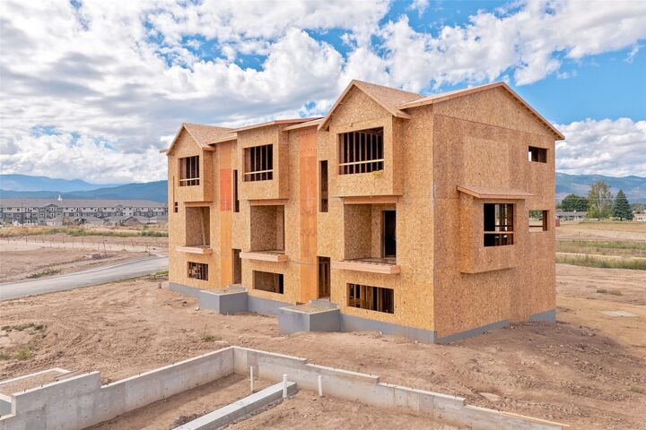 Property Photo: 4350 Flanagin Lane C MT 59808