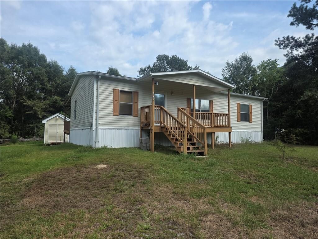 Property Photo: 204 Pinehazel Drive LA 70461