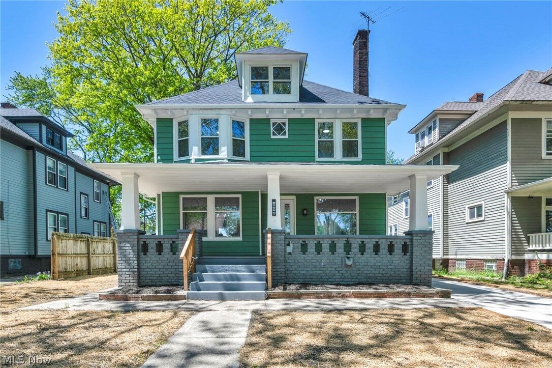 Property Photo:  2172 West Boulevard  OH 44102 