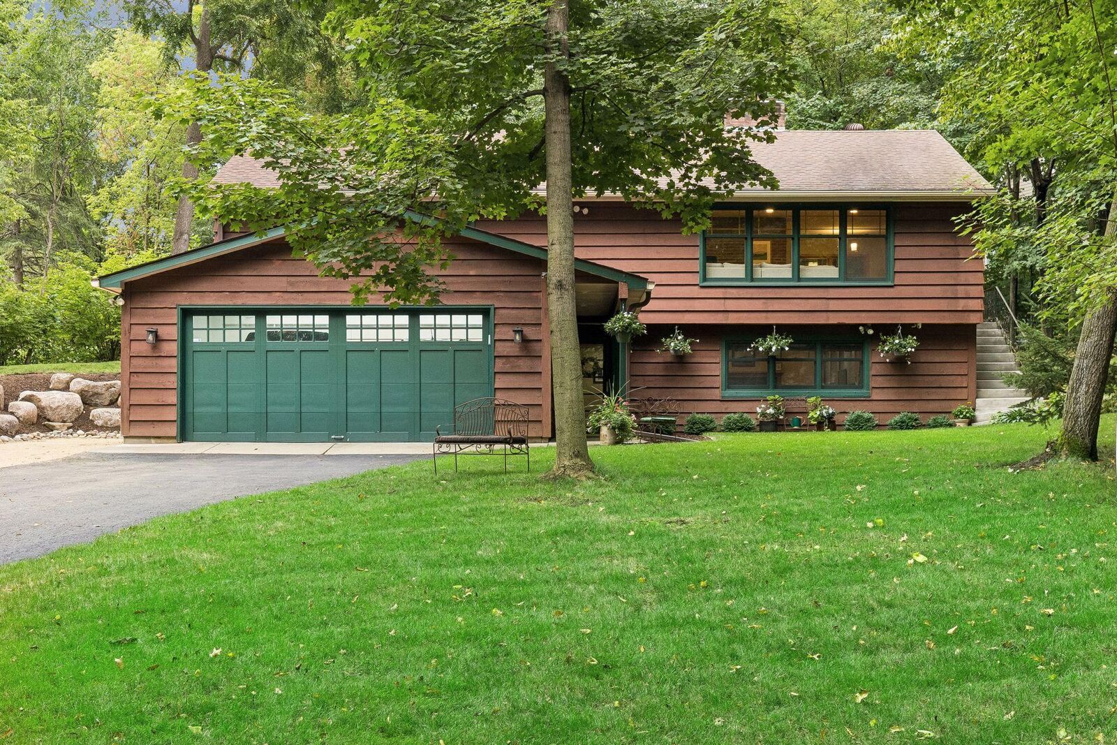 Property Photo:  16609 Hidden Valley Road  MN 55345 