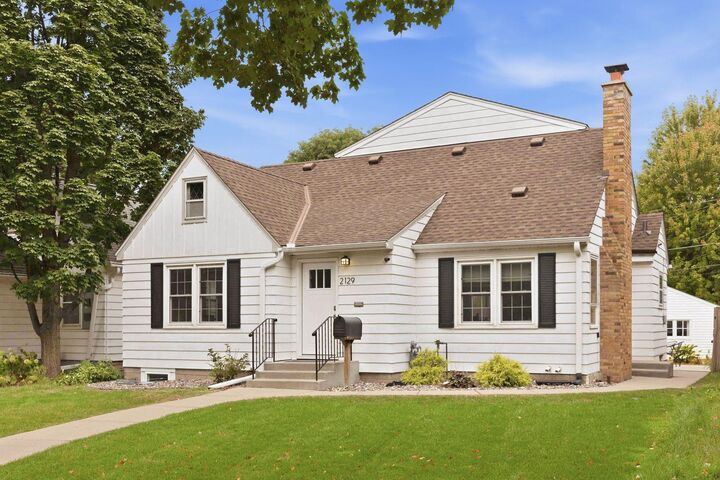 Property Photo: 2129 Hartford Avenue MN 55116