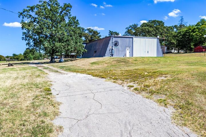 Property Photo:  974 County Road 2310  TX 75482 